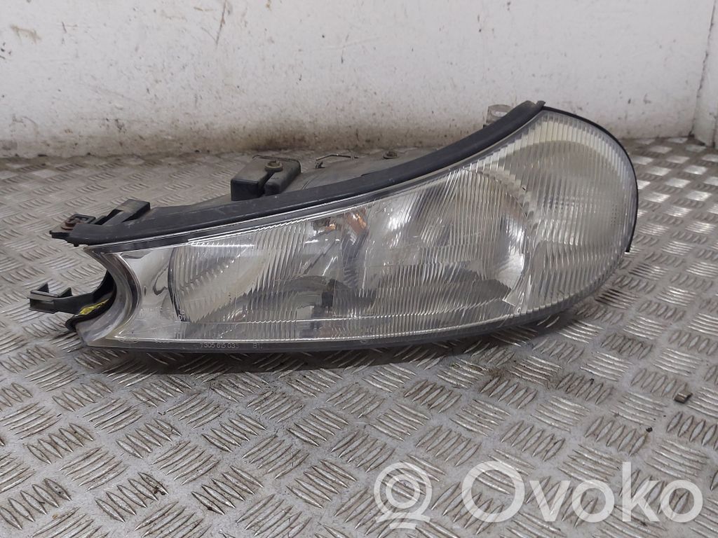 Ford Mondeo MK II Phare frontale 