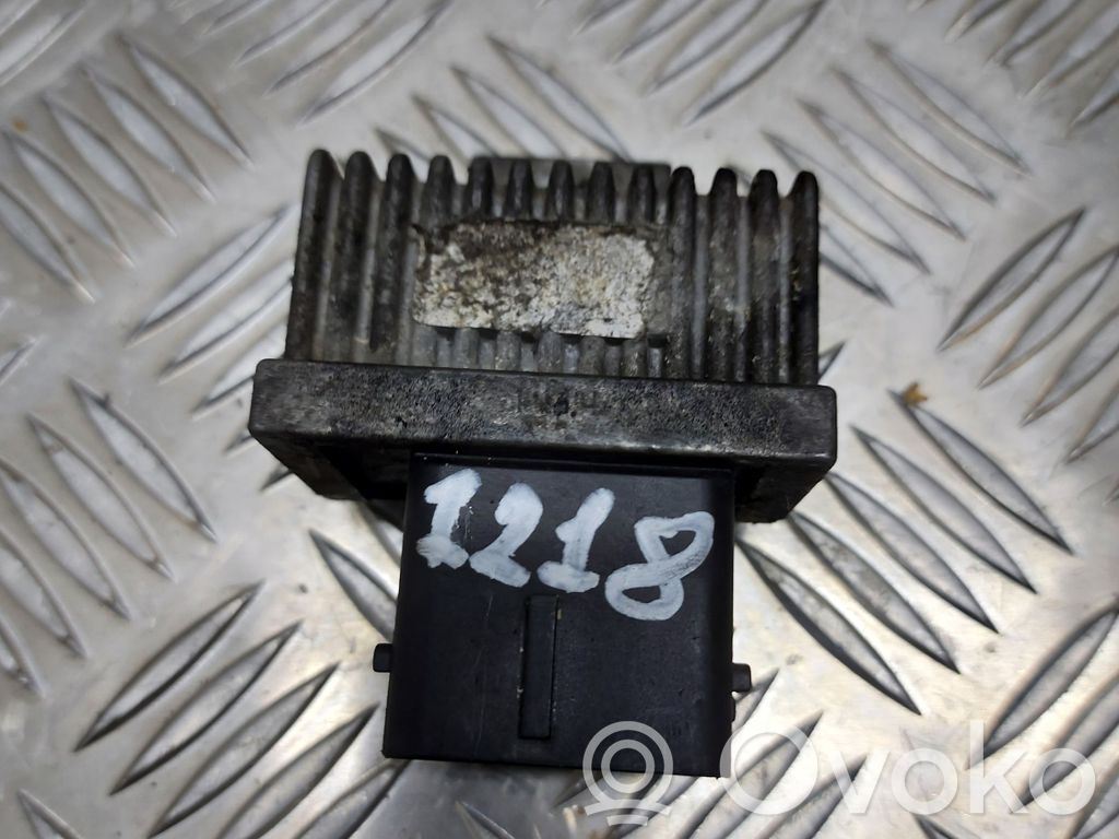 Citroen Xsara Picasso Glow plug pre-heat relay 