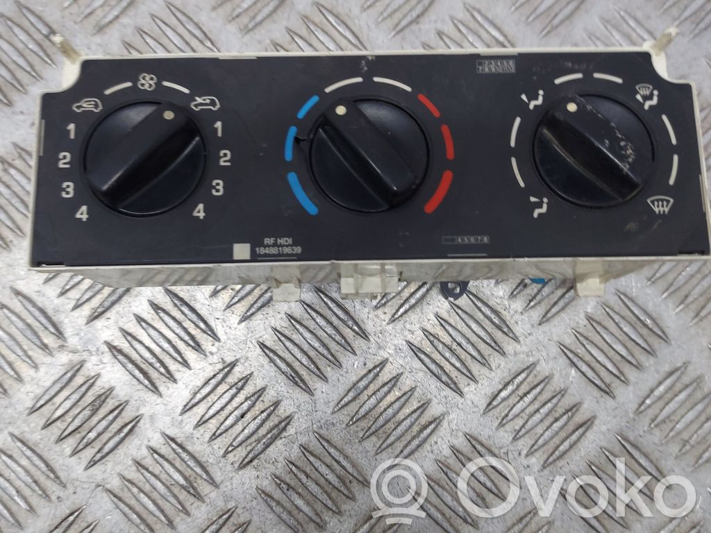 Climate control unit   030807D