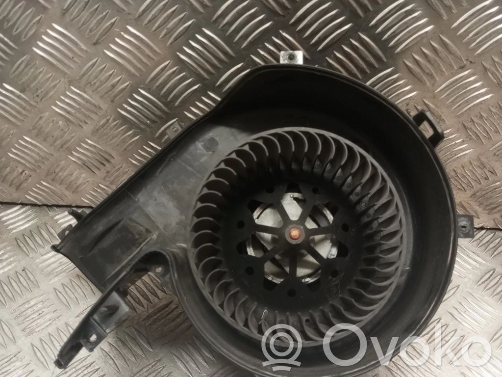 Mazā radiatora ventilators   87025,0028602