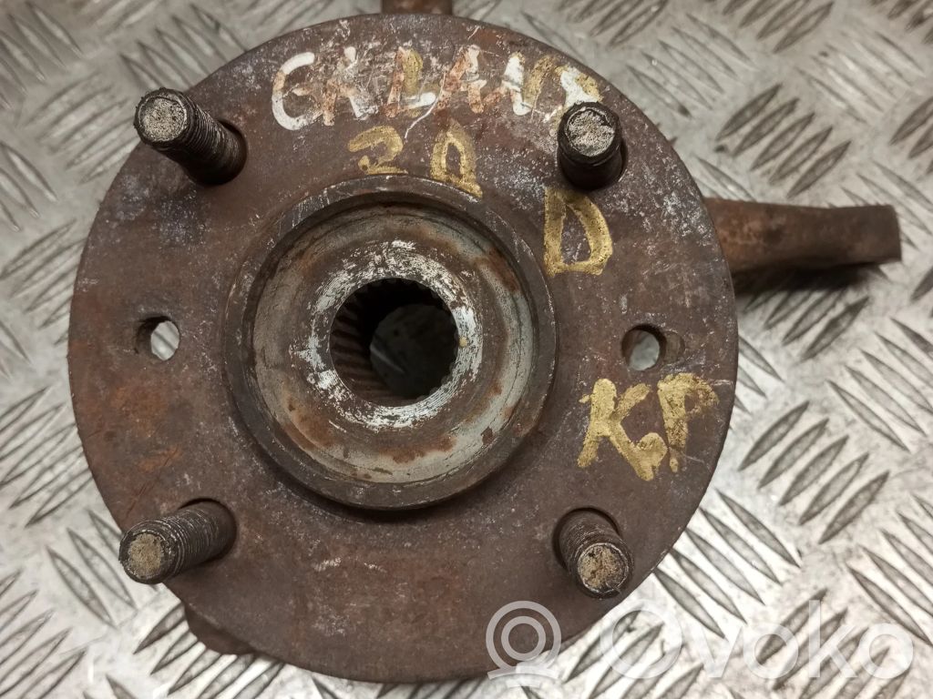 Front wheel hub