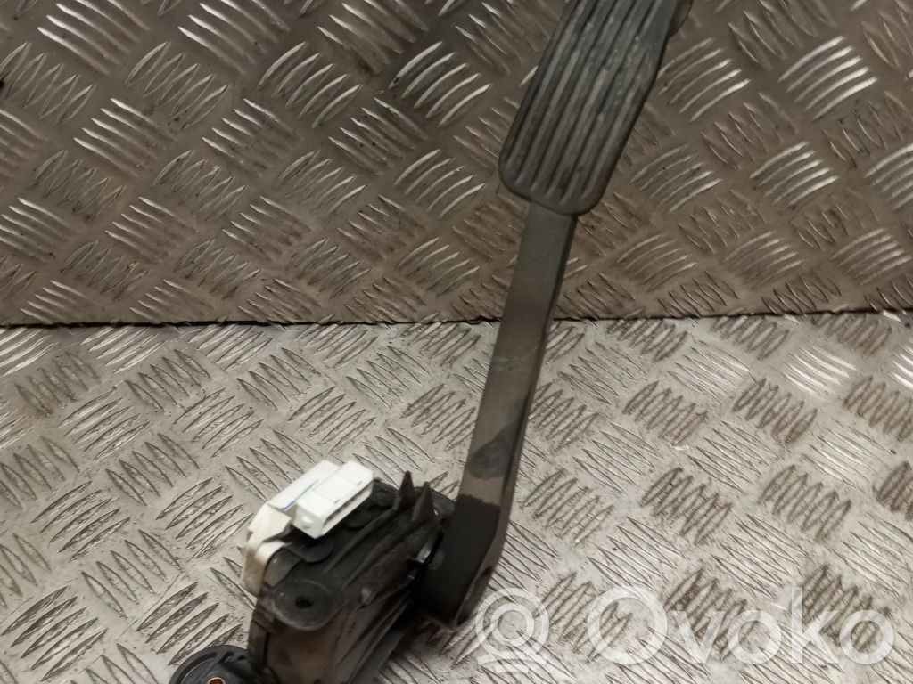 Akceleratoriaus pedalas   30683516