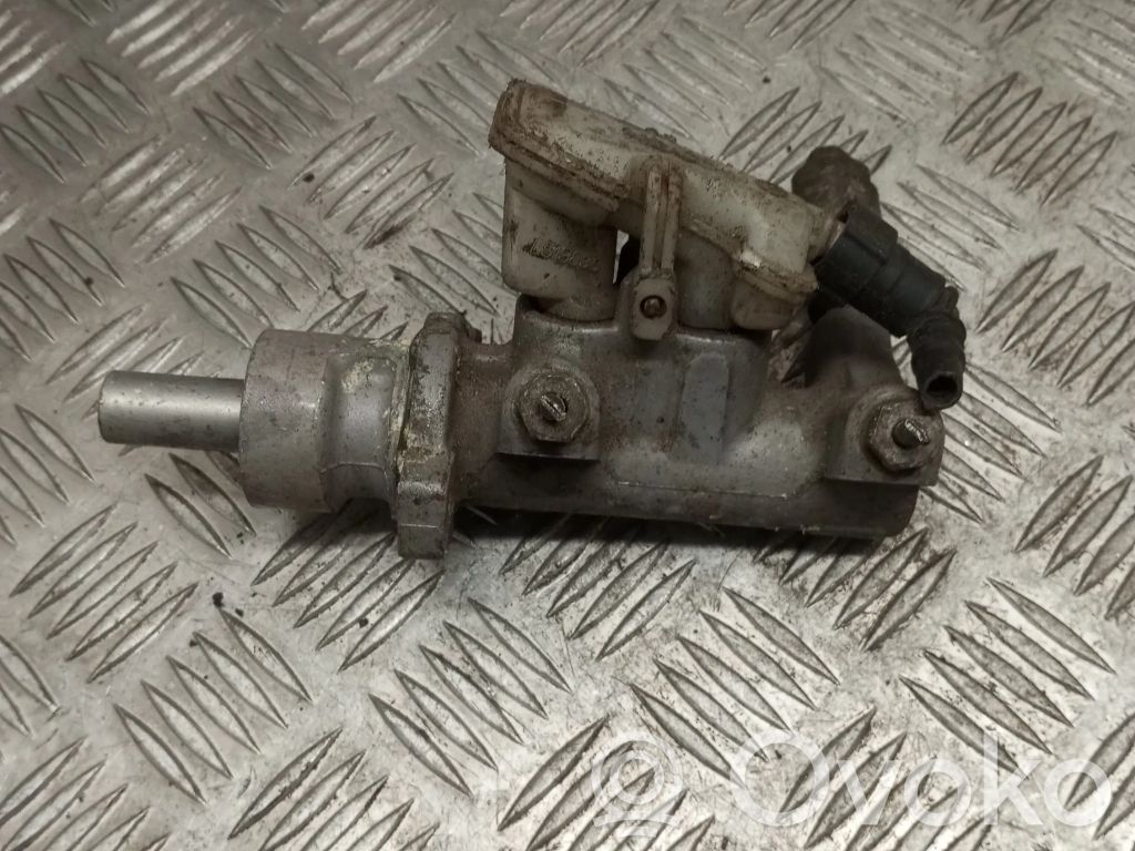Ford Focus Master brake cylinder 