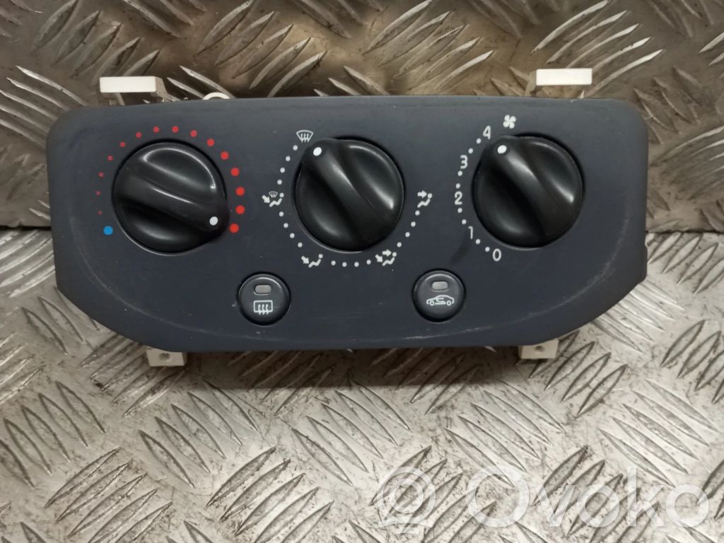 Climate control unit   654983U
