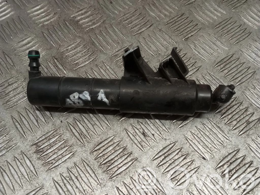 Headlight washer spray nozzle   7M5113L014AA