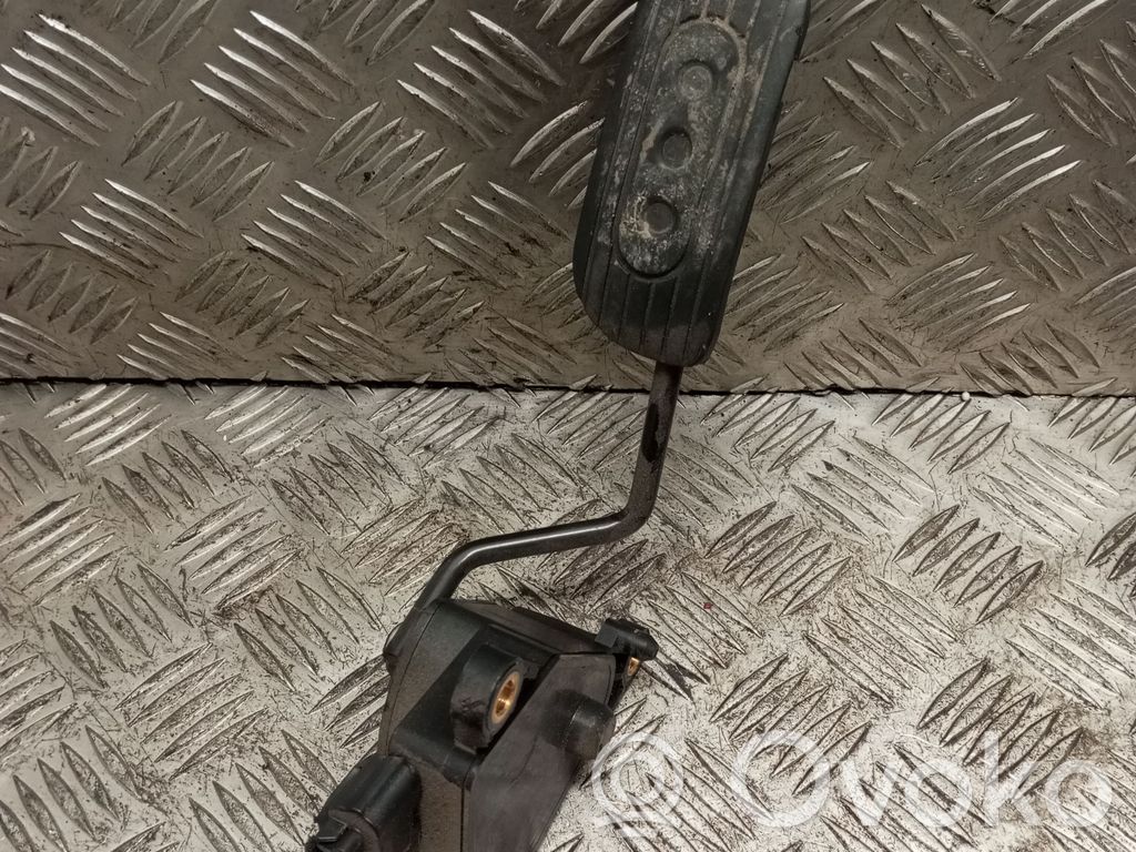 Pedal del acelerador   2586C,18002AX700,10590