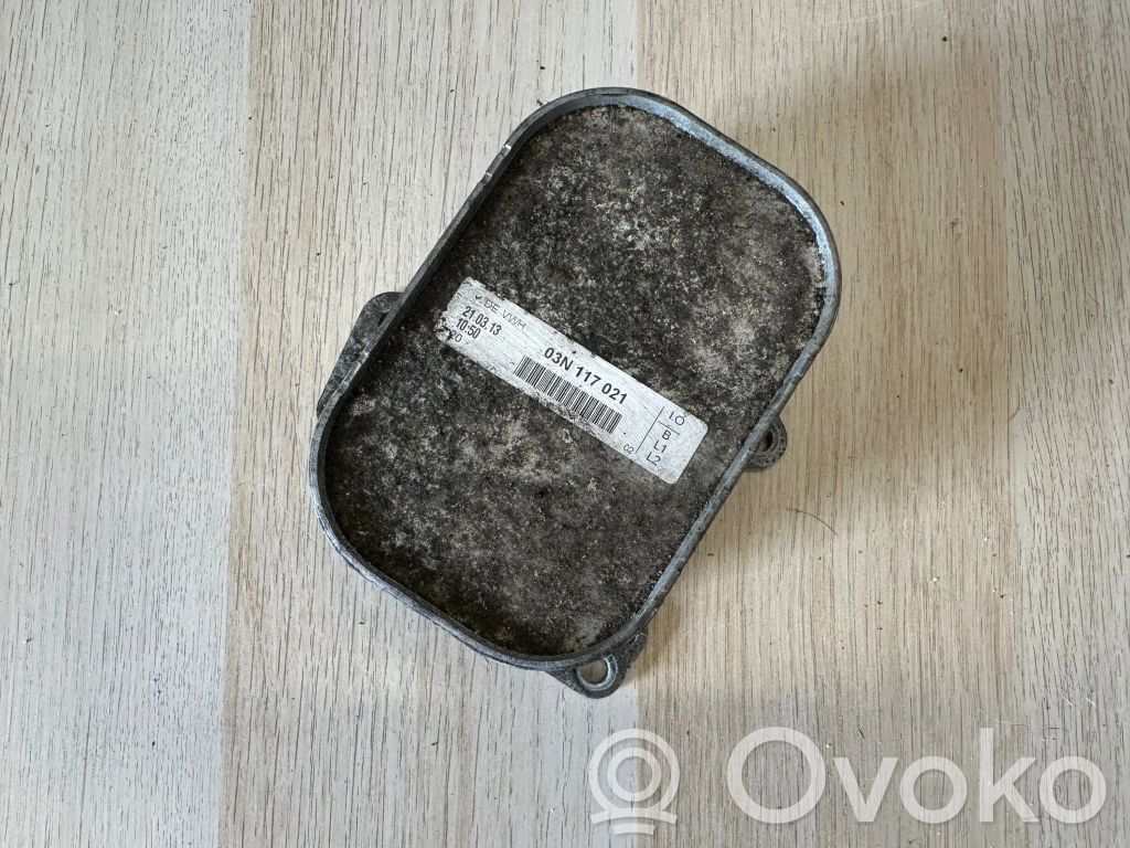 Audi A3 S3 8V Öljynsuodattimen kannake 