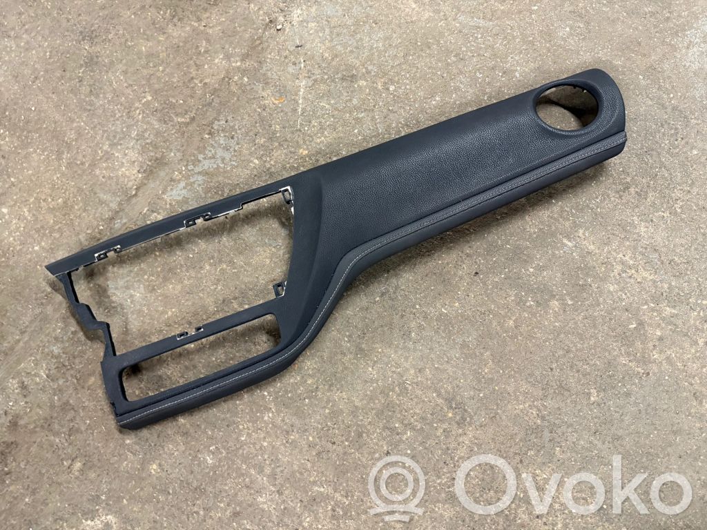 Toyota Auris E180 Panel trim 