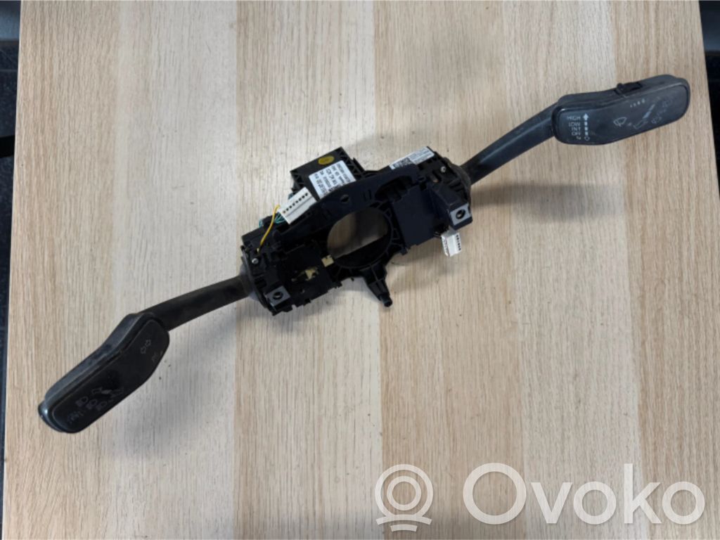 Volkswagen Golf VII Manetka / Przełącznik kierunkowskazów wycieraczek 