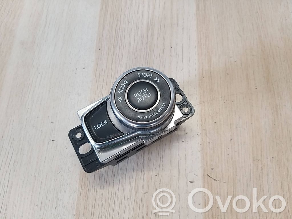 Suzuki Vitara (LY) Differential lock switch 