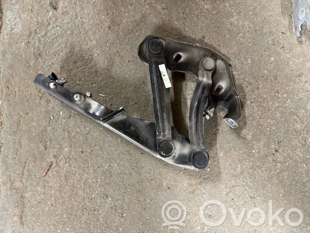 Audi A1 Engine bonnet/hood hinges 