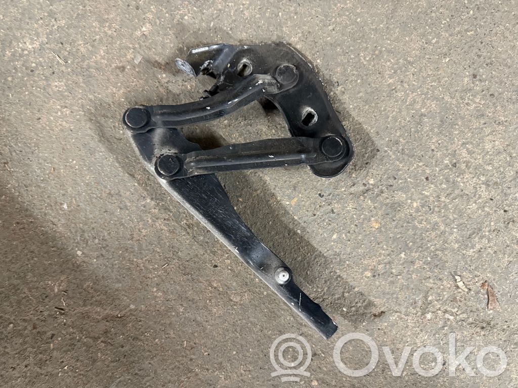 Audi A1 Dzinēja pārsega eņģe (-es) 