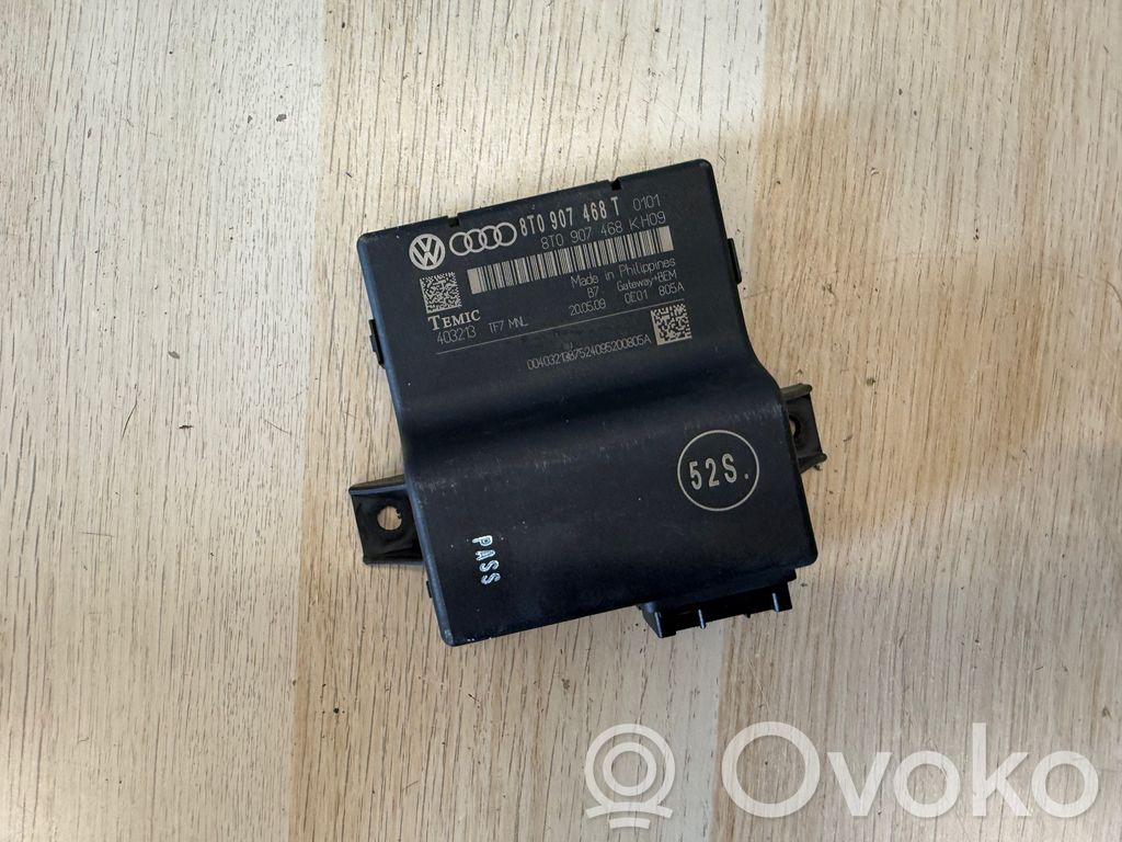 Audi A5 8T 8F Gateway control module 