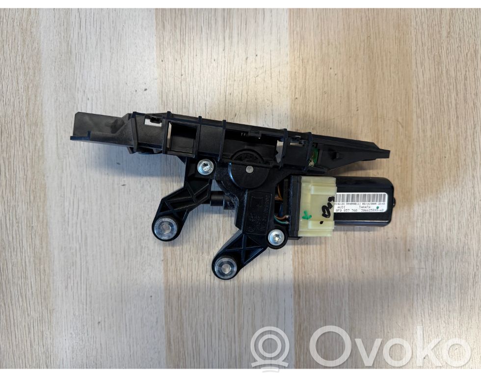 Audi A5 8T 8F Turvavyön säätömoottori 