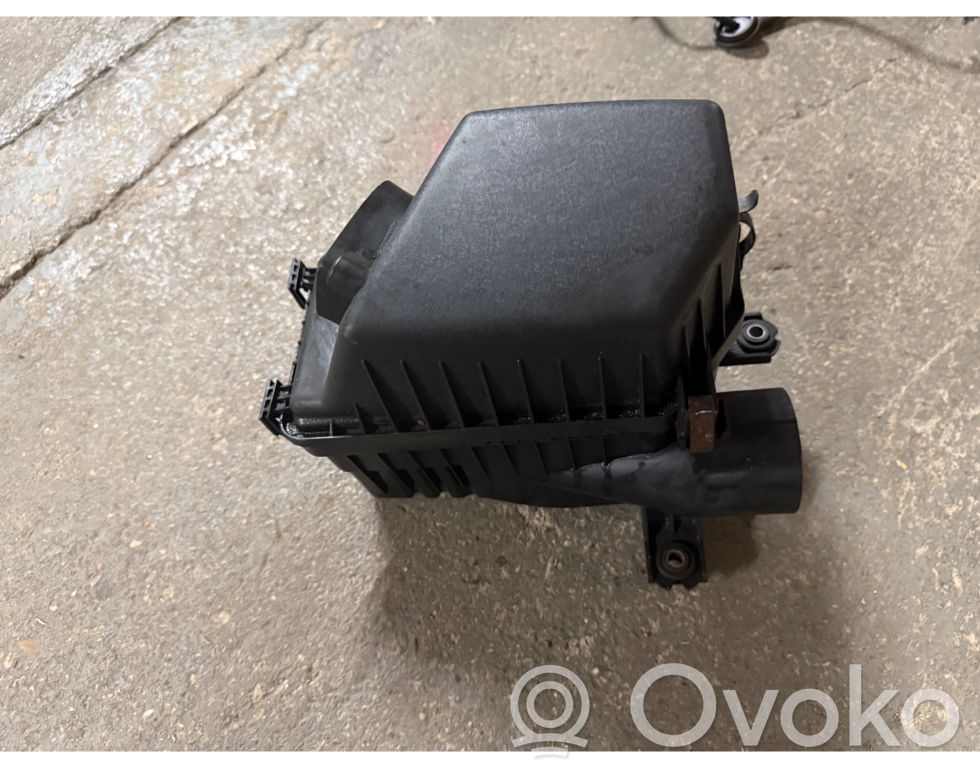 Hyundai i30 Air filter box 