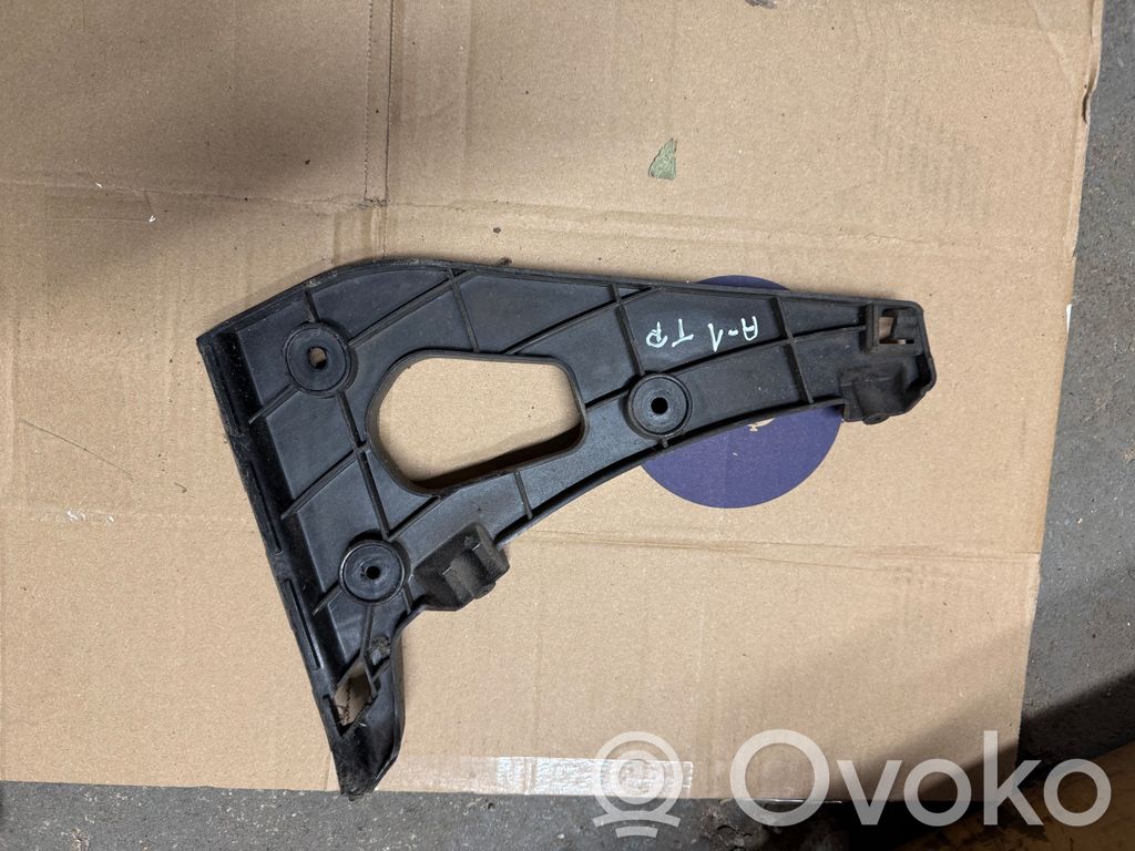 Audi A1 Galinis laikiklis bamperio 