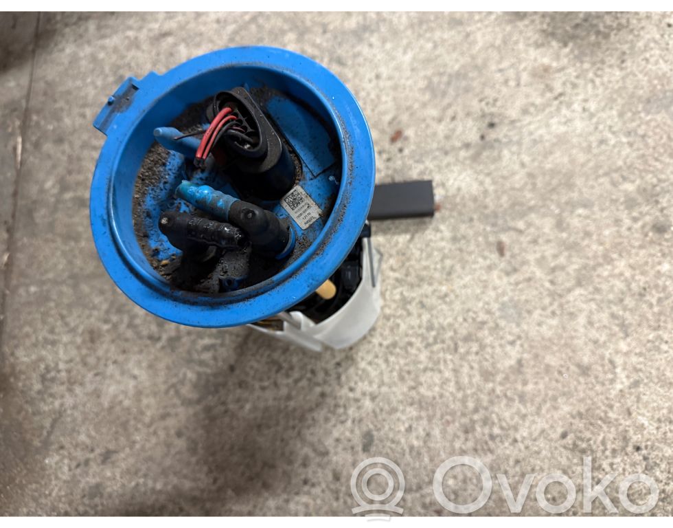 Volkswagen PASSAT B6 Bomba interna de combustible 
