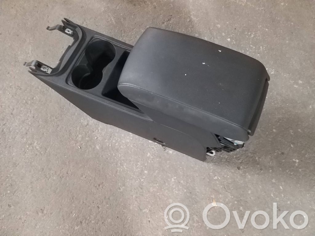 Seat Leon (5F) Armrest 