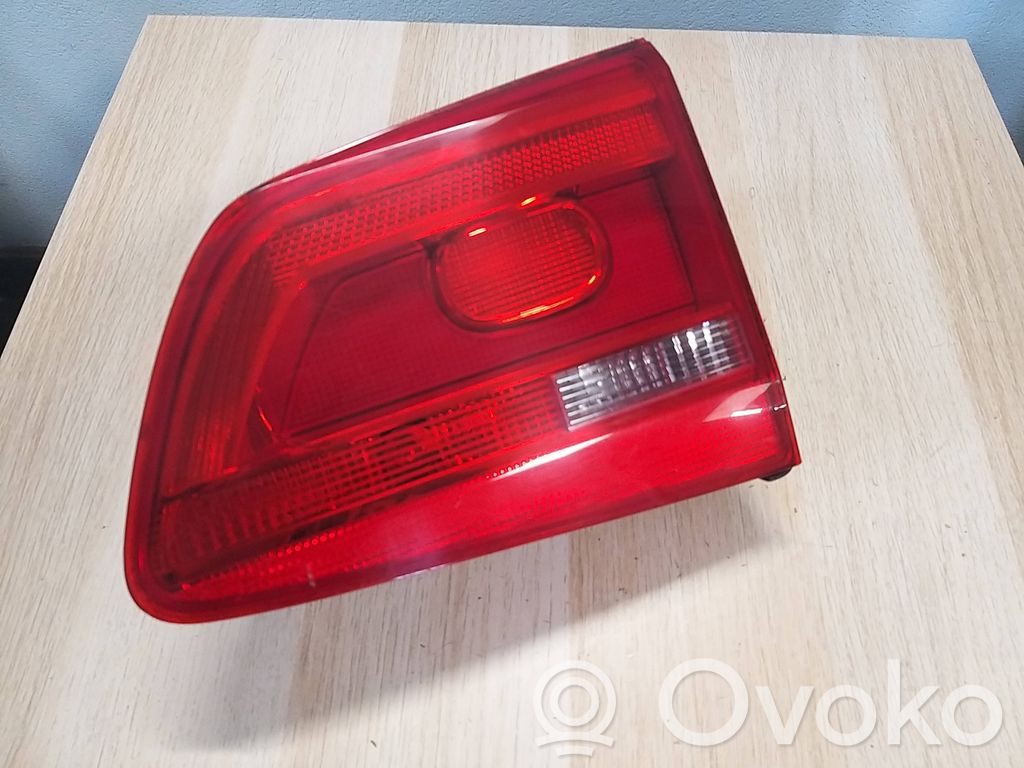 Volkswagen Touran II Lampy tylnej klapy bagażnika 