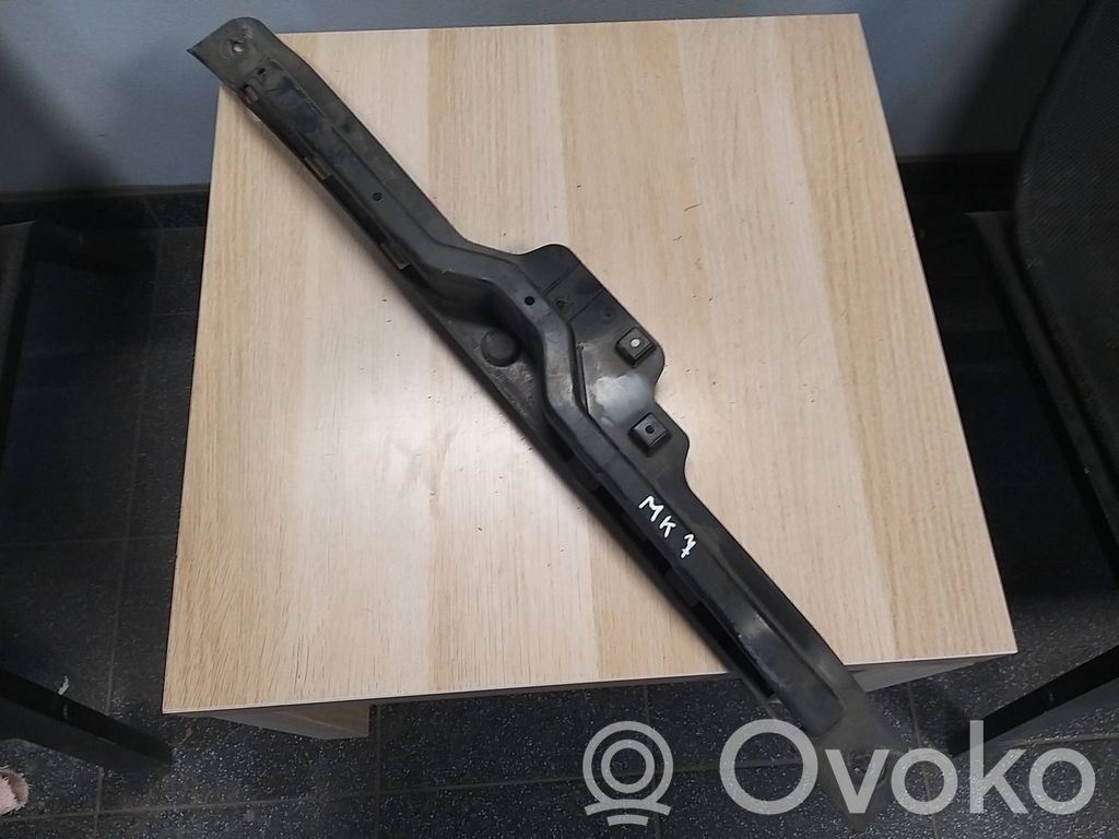 Ford Fiesta Soporte de montaje del parachoques trasero 