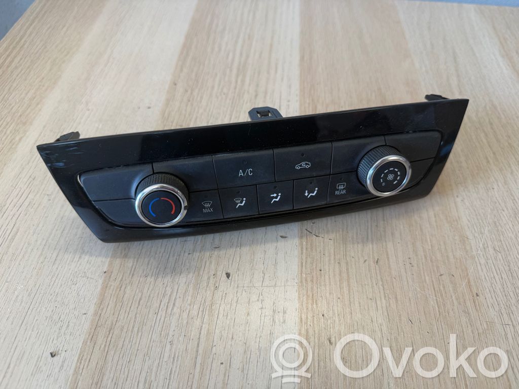 Opel Corsa F Climate control unit 