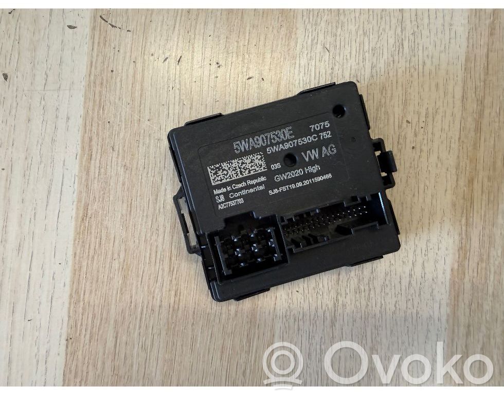 Skoda Octavia Mk4 Módulo de control Gateway 