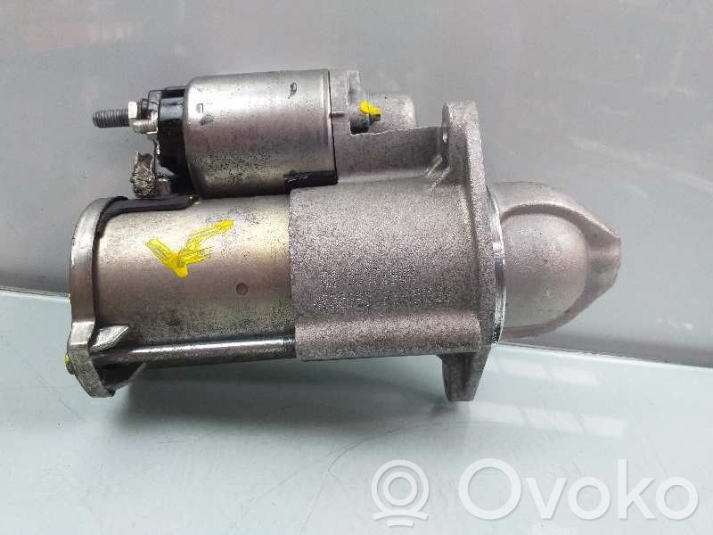 Opel Astra H Starter motor 