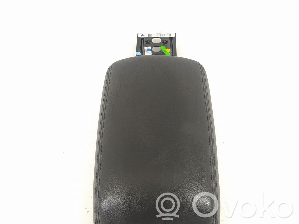 Ford Focus Armrest 