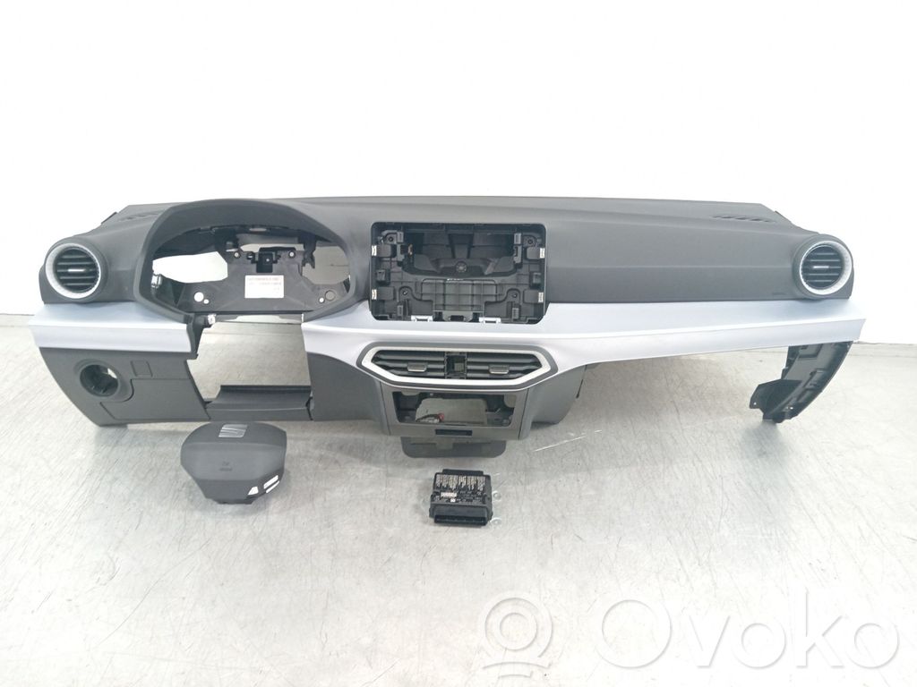 Seat Ibiza V (KJ) Oro pagalvių komplektas 