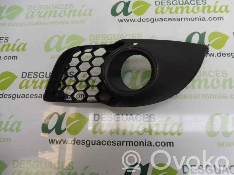 Rejilla del guardabarros   8321A123