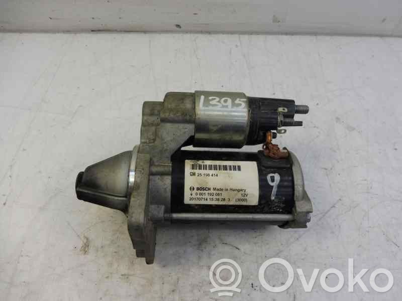 Motor de arranque   25198414,0001192081