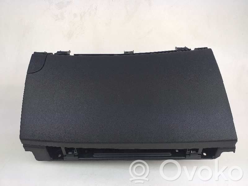 Guantera   84540A6000