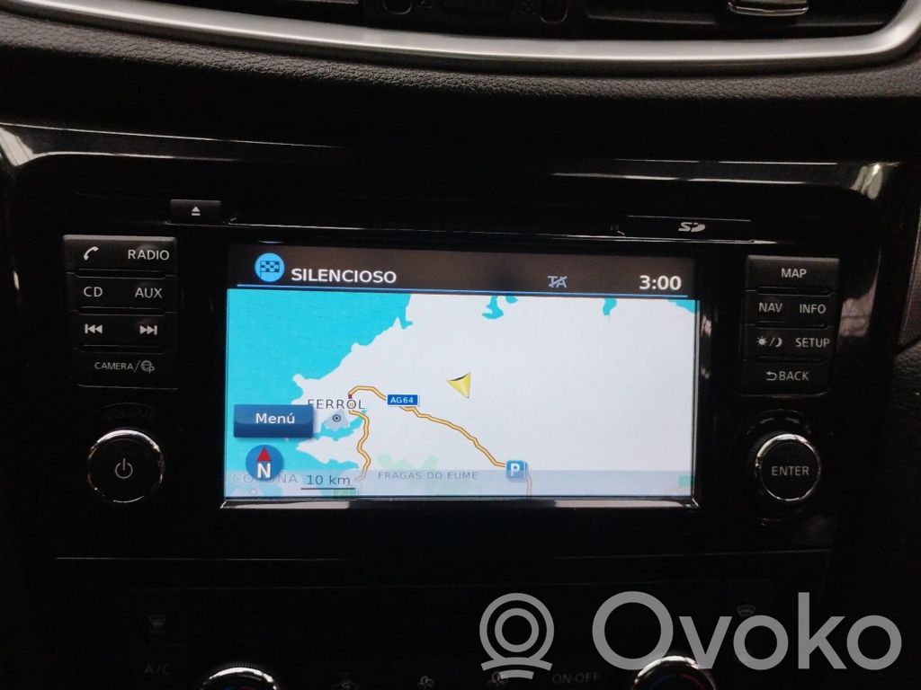 Nissan Qashqai Panel / Radioodtwarzacz CD/DVD/GPS 