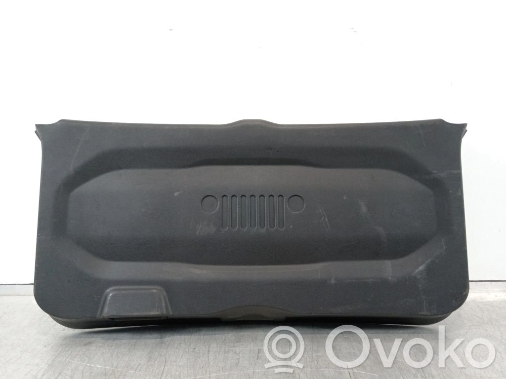Jeep Renegade Tailgate/boot lid cover trim 