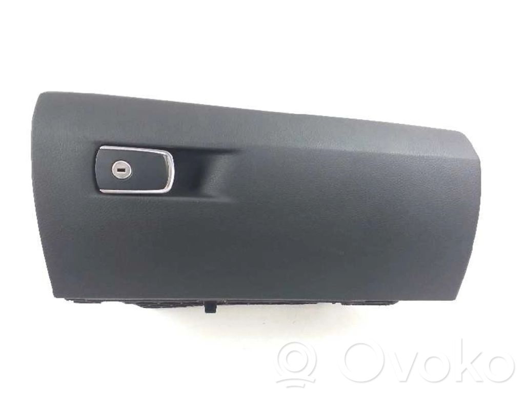 Glove box   51169228283