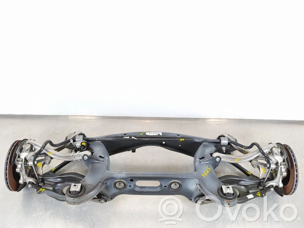 Mercedes-Benz E AMG W213 Belka osi tylnej z reduktorem 