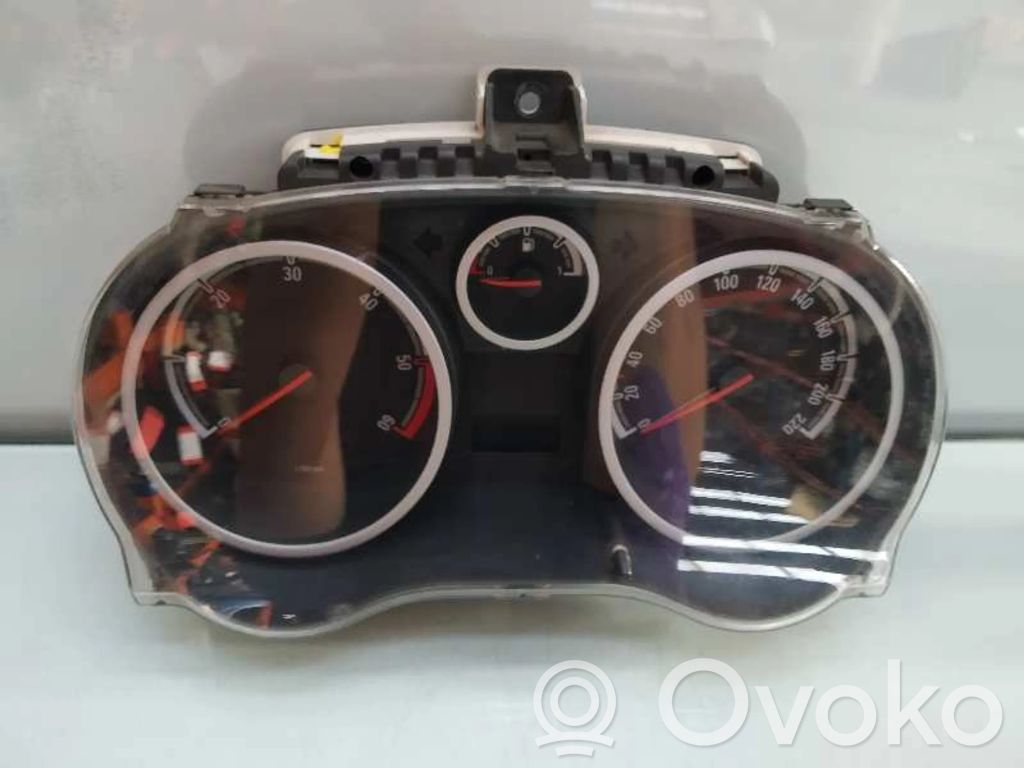 Opel Corsa D Nopeusmittari (mittaristo) 
