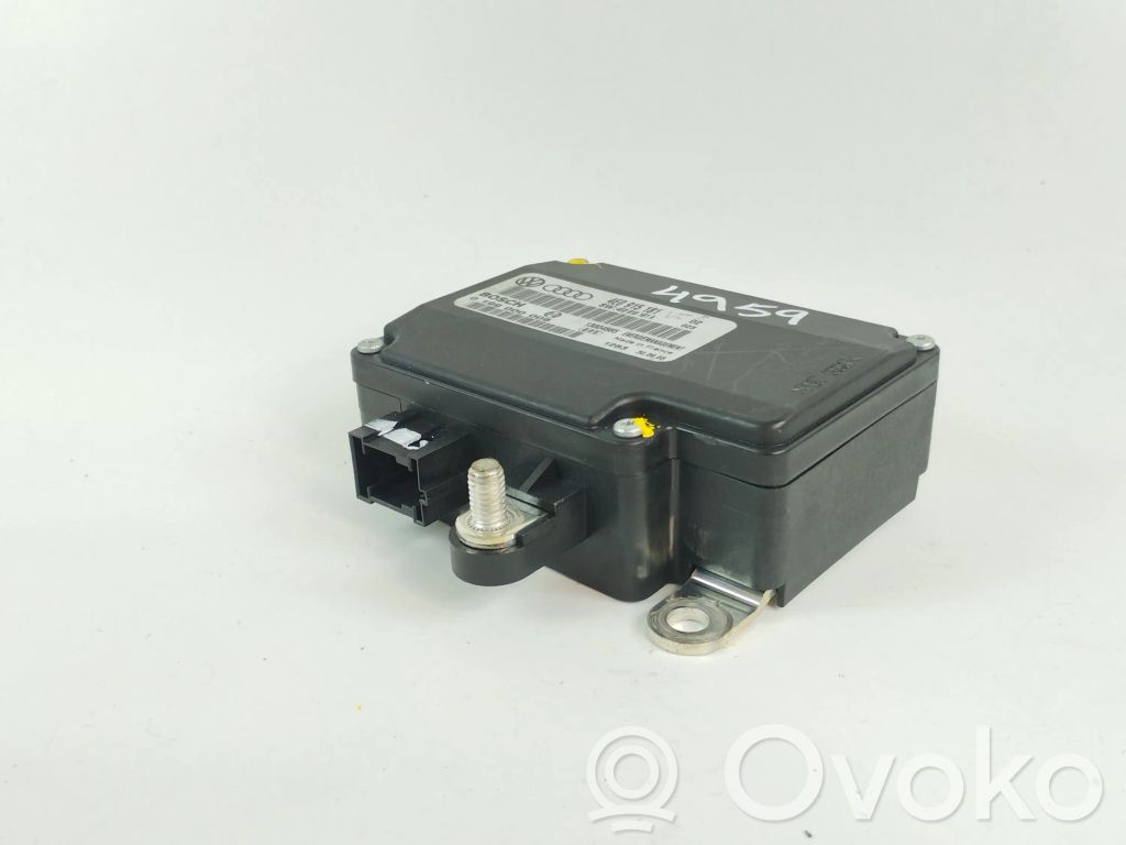 Sonstige Steuergeräte / Module   4E0915181,4E0910181A,0199000006