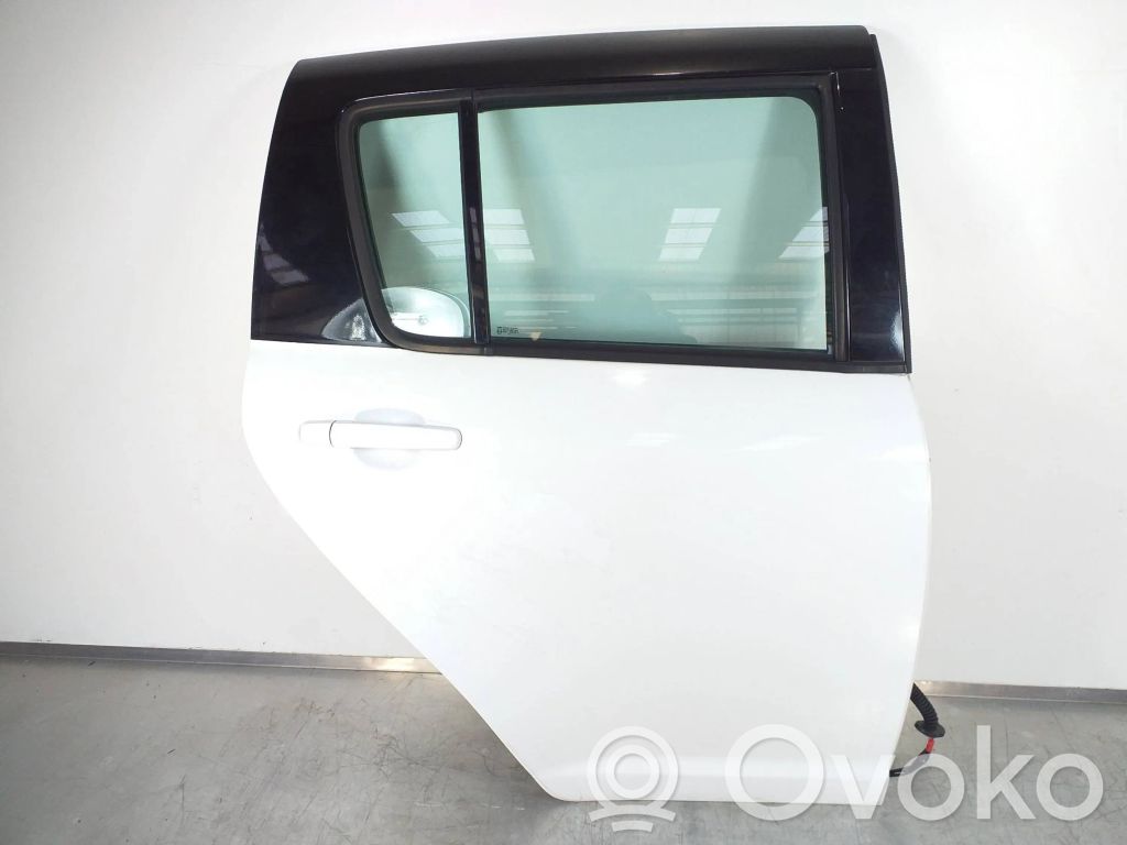 Suzuki Swift I Puerta trasera 