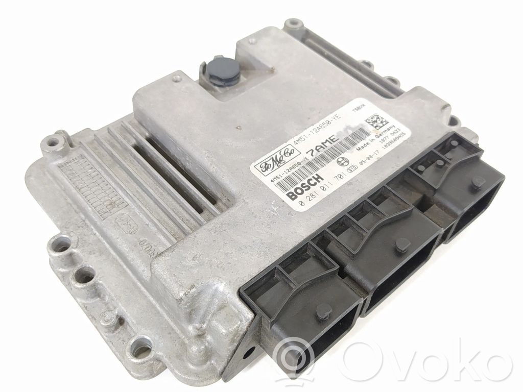 Unidad de control/módulo del motor   4M5112A650YE,0281011701