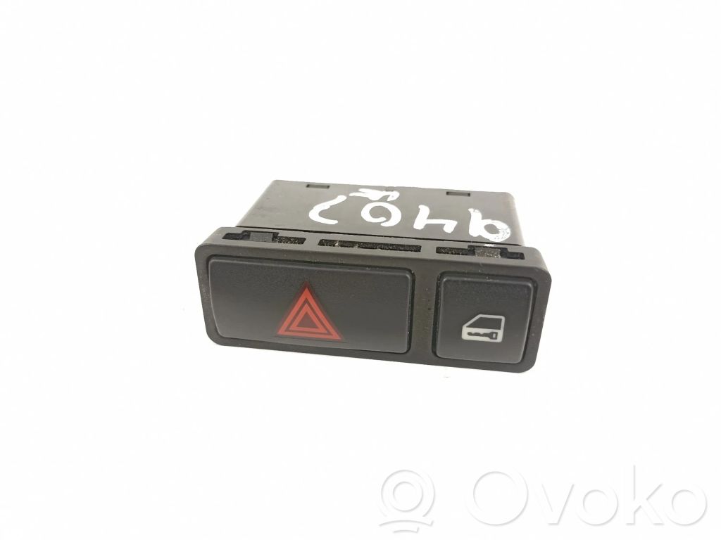 Hazard light switch   61318368920
