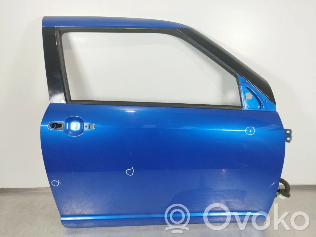Suzuki Swift I Puerta delantera 