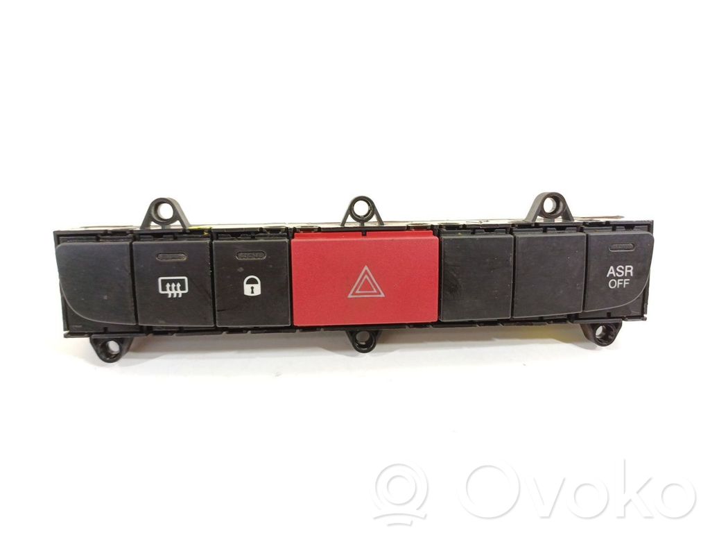 Peugeot Boxer Botón interruptor de luz de peligro 