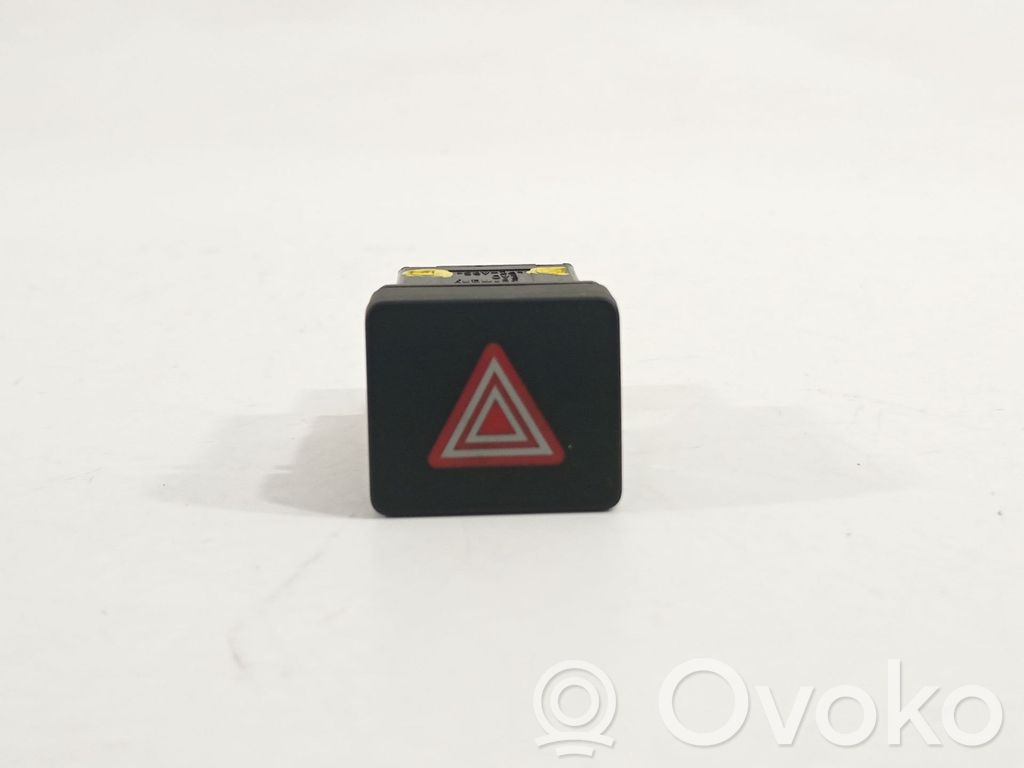 Botón interruptor de luz de peligro   8W0941509A