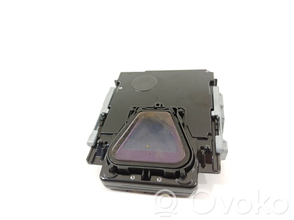 Reversing camera   8W6907217B