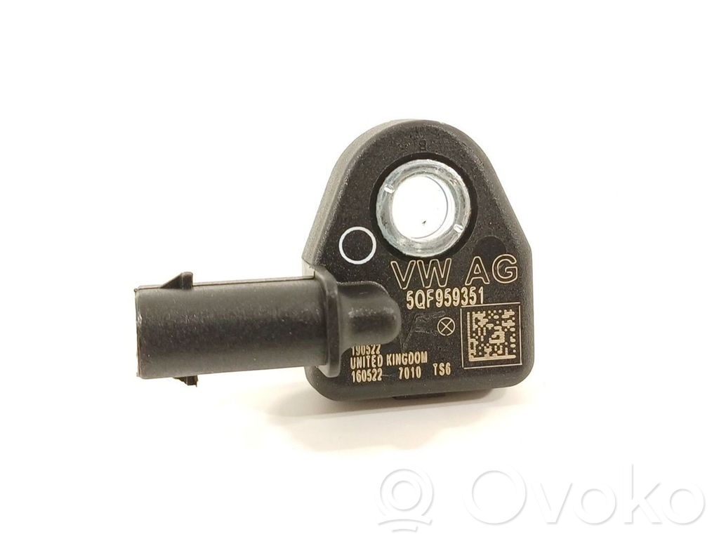 Sensor   5QF959351