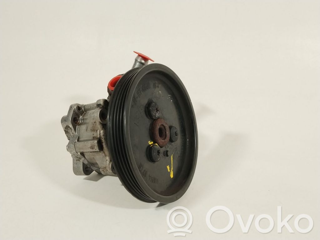 Power steering pump   7692974546