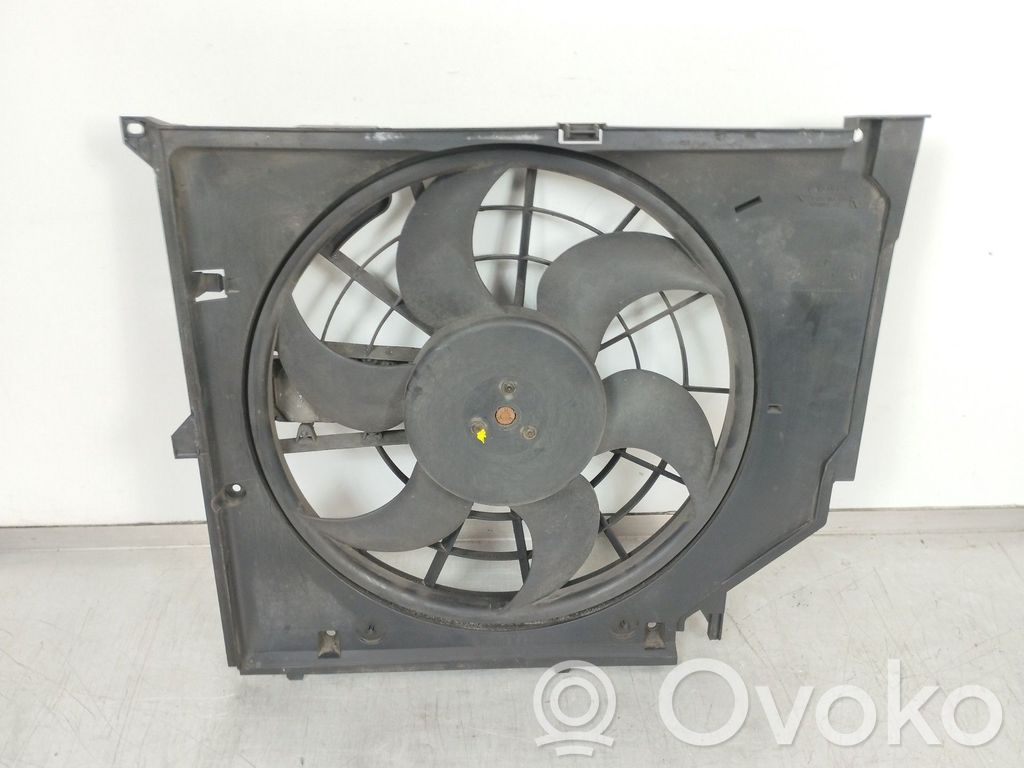 BMW 3 E46 Elektrisks radiatoru ventilators 