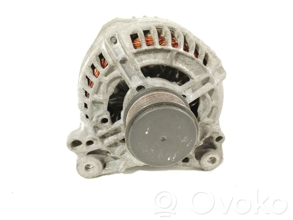 Alternador   028903028E,0124515010