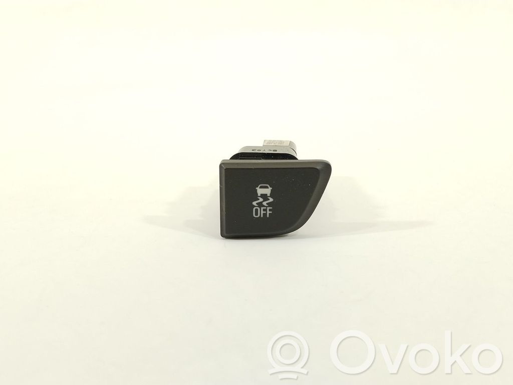 Opel Mokka X Windscreen/window heater switch 